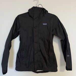 Patagonia Black Windbreaker and Rain Jacket